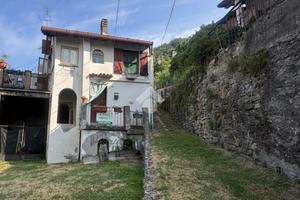 CASA SEMINDIPENDENTE A BORGHETTO DI BORBERA