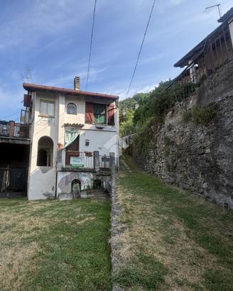 CASA SEMINDIPENDENTE A BORGHETTO DI BORBERA