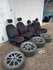 Sedili e distanziali