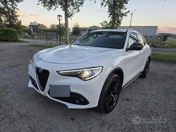 Alfa Romeo Stelvio 2.2 TD 210 CV Q4 AT8 B-Tech 