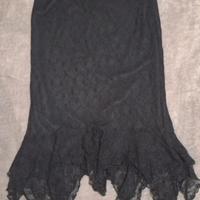 Gonna asimmetrica lunga in pizzo nero 