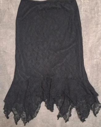 Gonna asimmetrica lunga in pizzo nero 