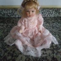 BAMBOLE IN PORCELLANA