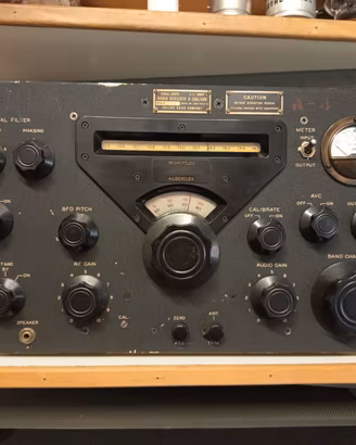 Radio ricevitore professionale "Collins"  R388/URR