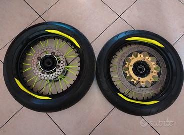 Ruote Motard Husqvarna no disco ant