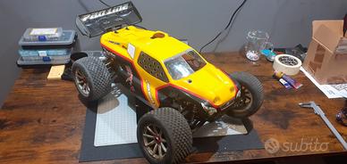 Truggy  1/8 Nitro