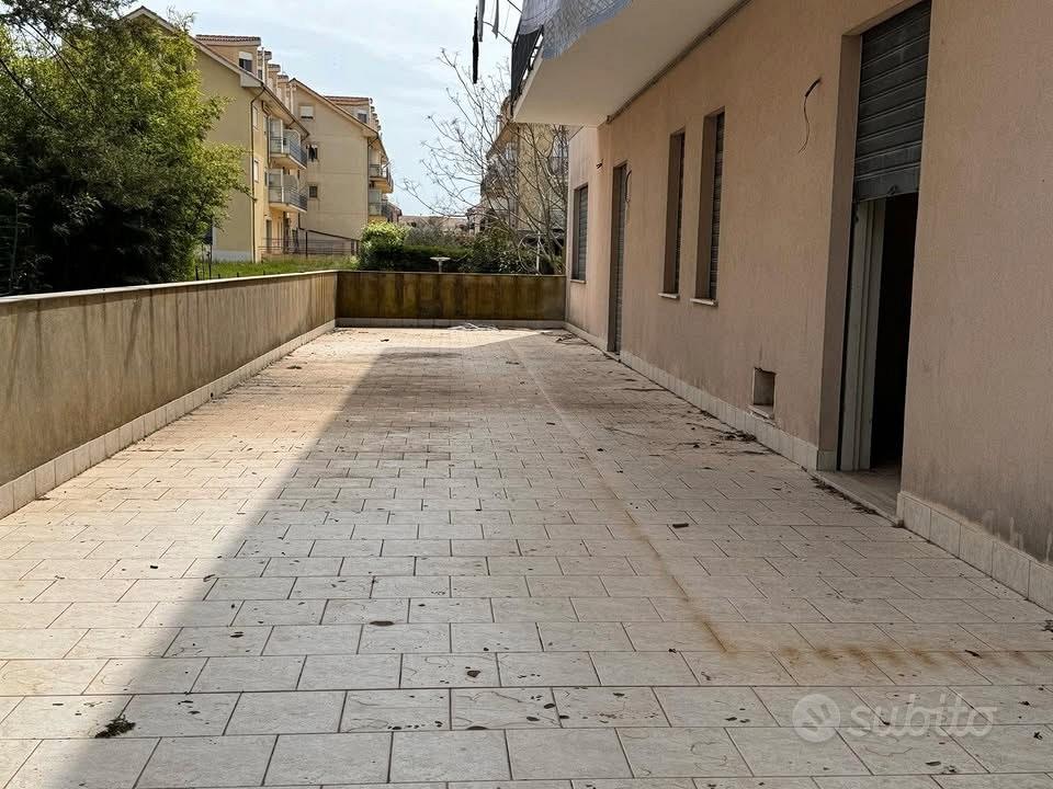 Locale Commerciale - Piazza Armerina - Vista 4
