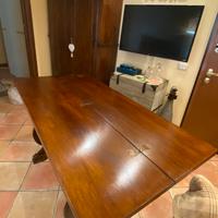 Tavolo frattino in noce