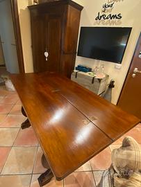 Tavolo frattino in noce