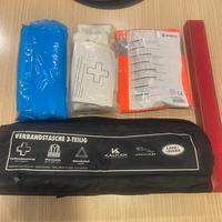 Kit Land RoverJaguar primo soccorso e triangolo