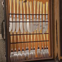set posate 75 pezzi