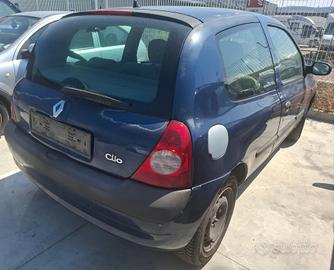 RENAULT CLIO per ricambi usati