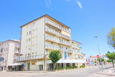 4 LOCALI A CAMPOMARINO