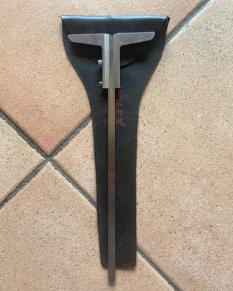 Calibro di profondità con custodia