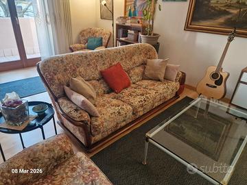 Divano Classico 3 Posti – Stile Vintage