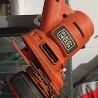 Decespugliatore a filo Black & Decker