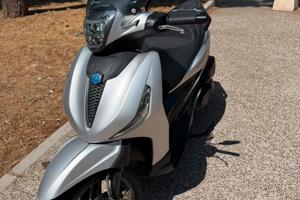 > Piaggio Beverly 400 S - Anno 2021