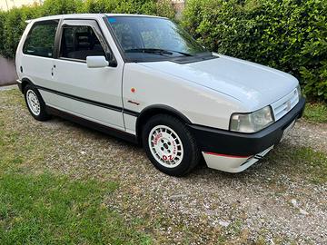 Fiat uno turbo ie