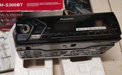 Autoradio Pioneer DEH-S300BT non si accende