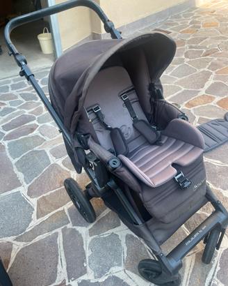 Passeggino JANE MUUM DUO colore nero