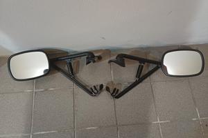 specchi retrovisori per roulotte