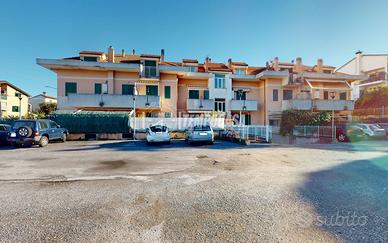 CERCHI UN BILOCALE CON TERRAZZO E BOX AUTO?