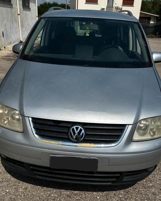Ricambi usati Volkswagen touran 2.0 diesel AZV