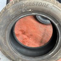 Pneumatici invernali Bridgestone 195/65R15