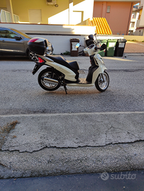 Scooter malaguti cenyro 125