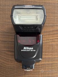 Flash Nikon Speedlight SB-700 i-TTL
