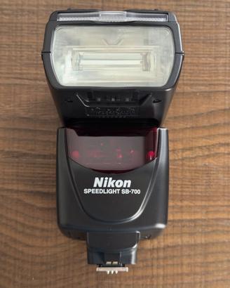 Flash Nikon Speedlight SB-700 i-TTL