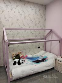 Letto a casetta rosa