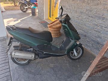  Leonardo Aprilia solo passaggio
