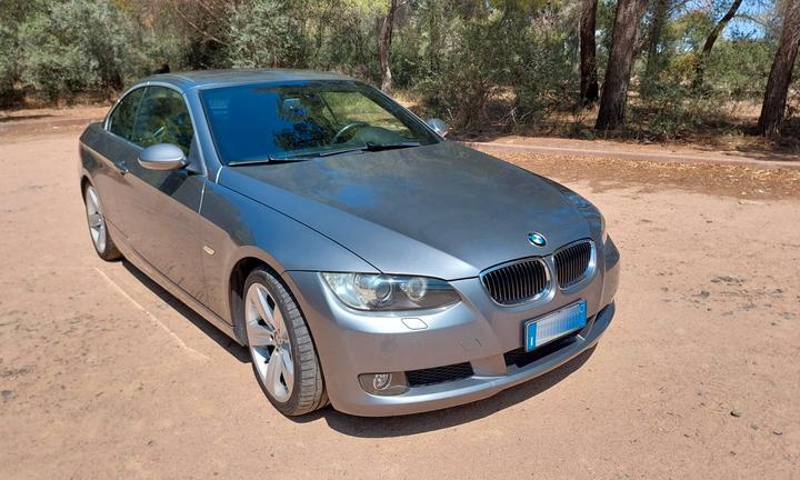 BMW 3.30D coupé/cabrio con hard top (e93)
