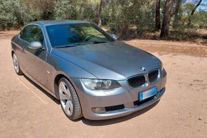 BMW 3.30D coupé/cabrio con hard top (e93)