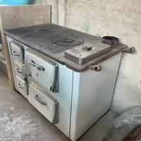 Stufa a legna / cucina economica a legna