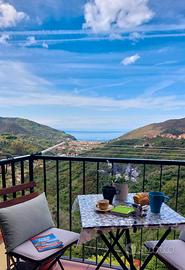 Casa in tipico borgo ligure vista mare
