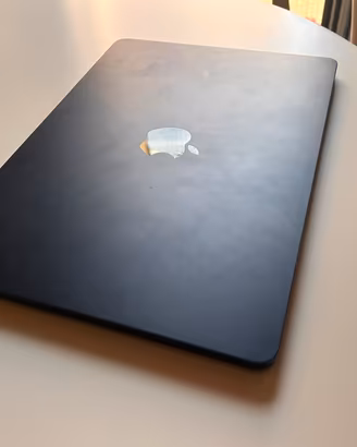 MacBook Air M3 - 13.6” (2024) 8GB / 256GB