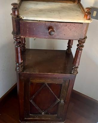 Coppia Comodini  legno di noce