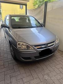 Opel corsa 1.2 benzina
