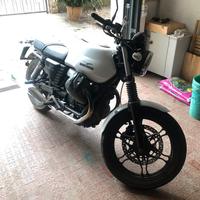 Moto guzzi v7