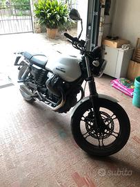 Moto guzzi v7