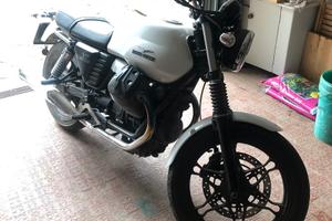 Moto guzzi v7