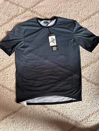Assos trail jersey t3 taglia L NUOVA
