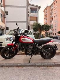 Ducati Scrambler 800 Icon Red