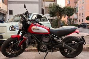 Ducati Scrambler 800 Icon Red