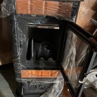 Stufa a legna nuova