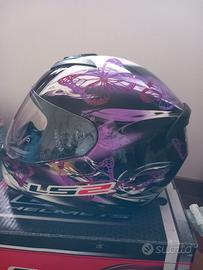 Casco e giubbotto moto da donna
