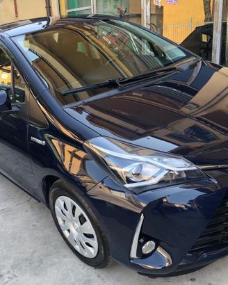 TOYOTA YARIS 2019 HYBRID PERMUTA GARANZIA 12 MESI