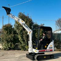E217 Mini escavatore 17 q.li Bobcat 320 carro alla
